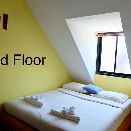 Kaneng Guesthouse Hua Hin Bagian luar foto