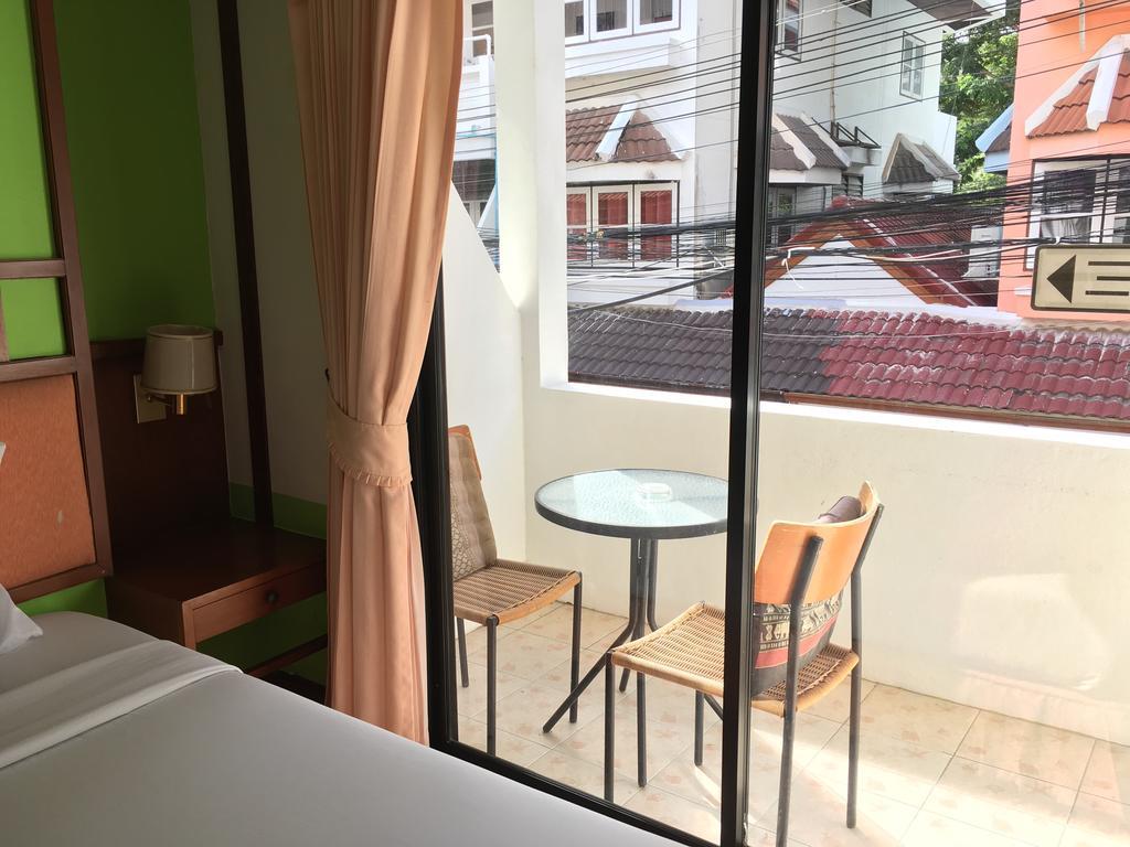Kaneng Guesthouse Hua Hin Bagian luar foto