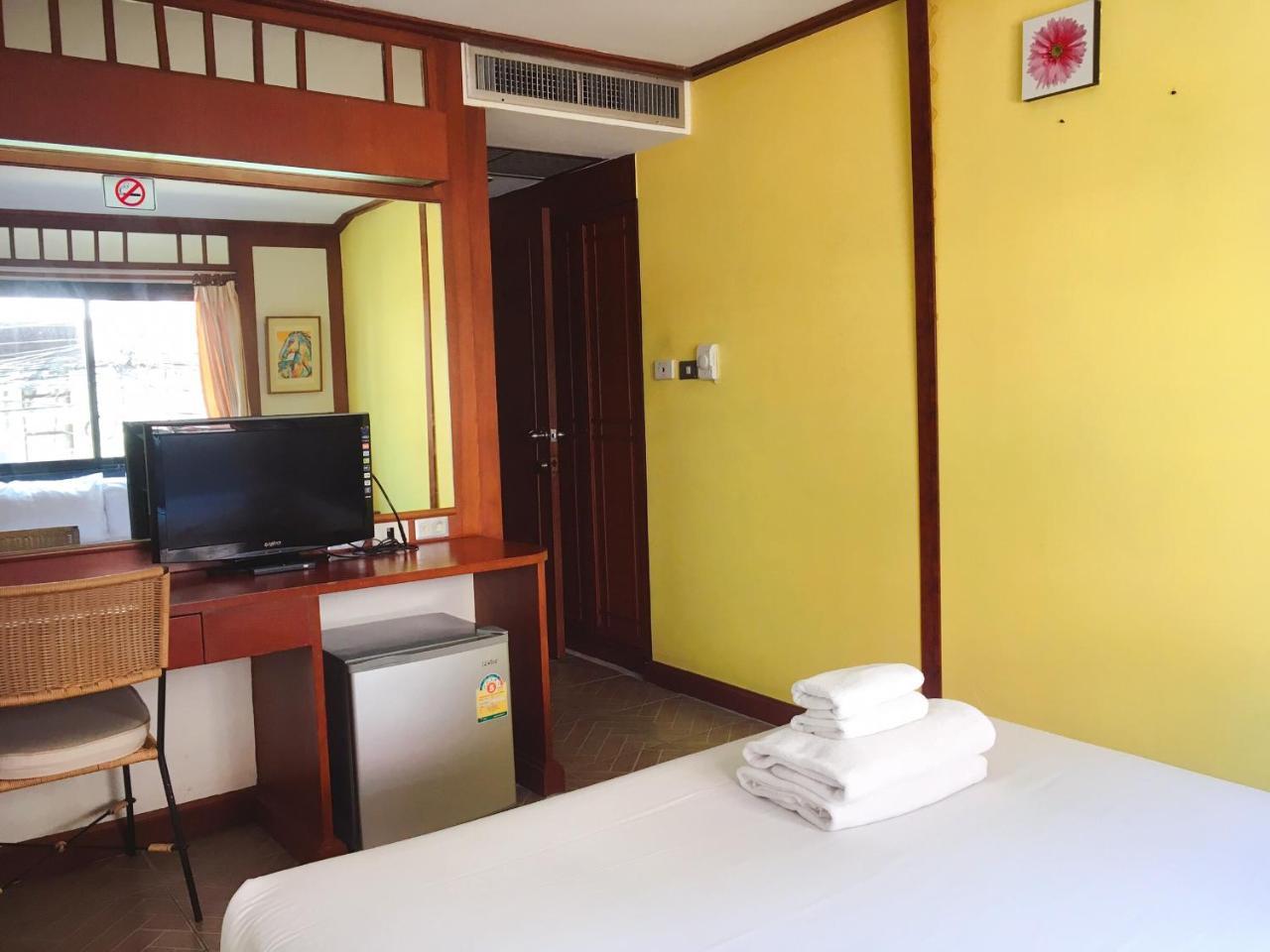 Kaneng Guesthouse Hua Hin Bagian luar foto